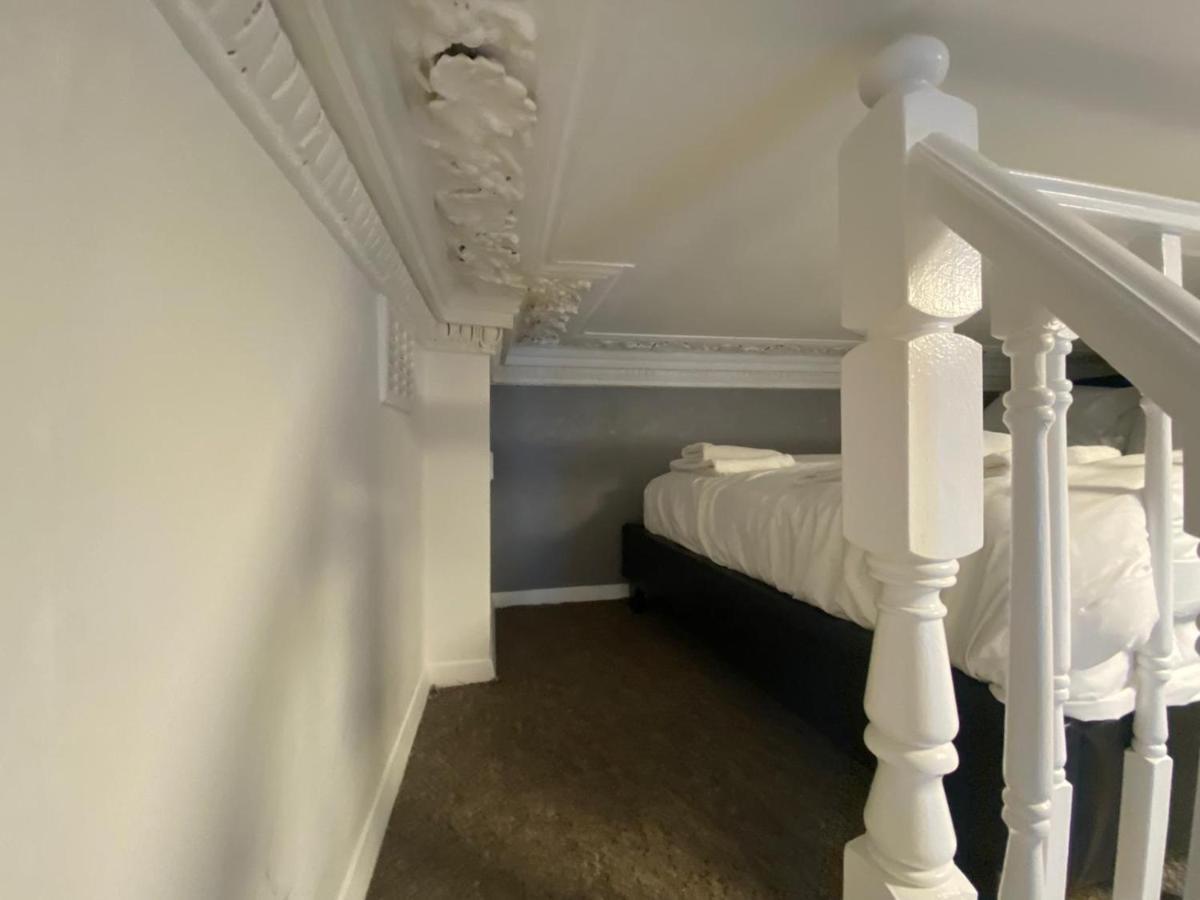 F5- Mezzanine Studio Fits 3 Near Paddington Лондон Экстерьер фото